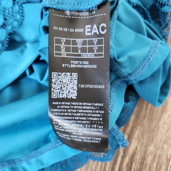 Gorgeous Guess Lace Bodycon Dress Sz Small - Picture 2 of 4